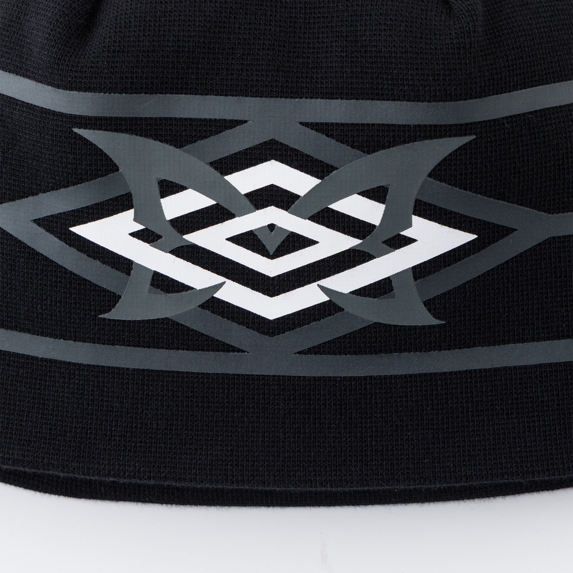 OFFCODE ARCHIVE USA MERTRA x Umbro Warm Up Beanie Black