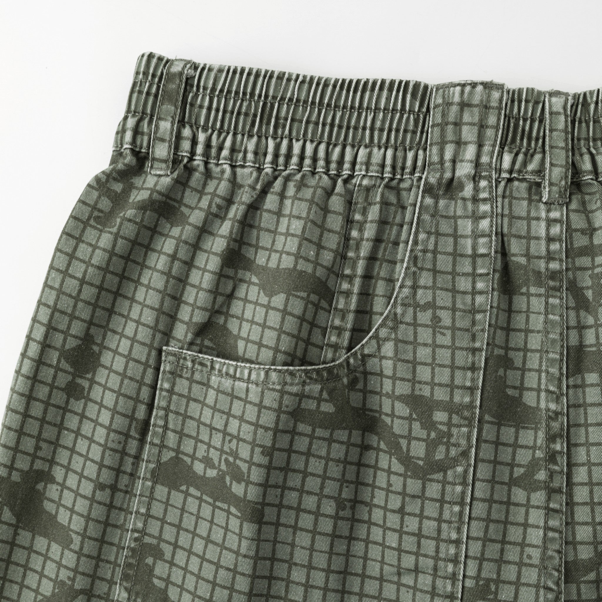 OFFCODE ARCHIVE USA Men's Grid Camo Shorts