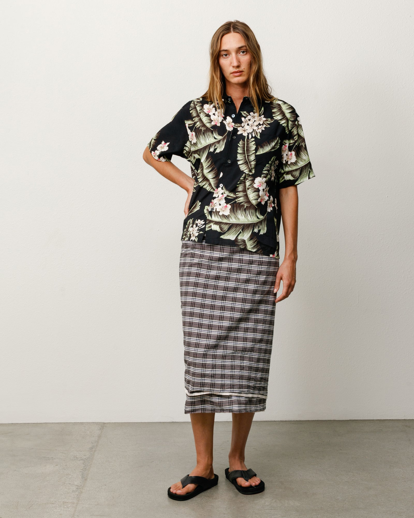Stussy Men's Hawaiian Floral SS Shirt Black